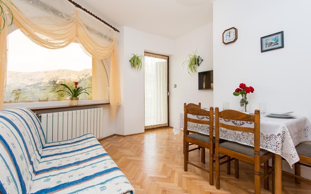 Apartments Lucija Baška Exteriör bild