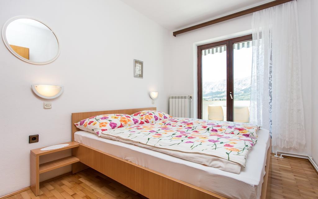 Apartments Lucija Baška Exteriör bild